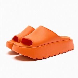 Zara Rubber Sport Platform Sandals
